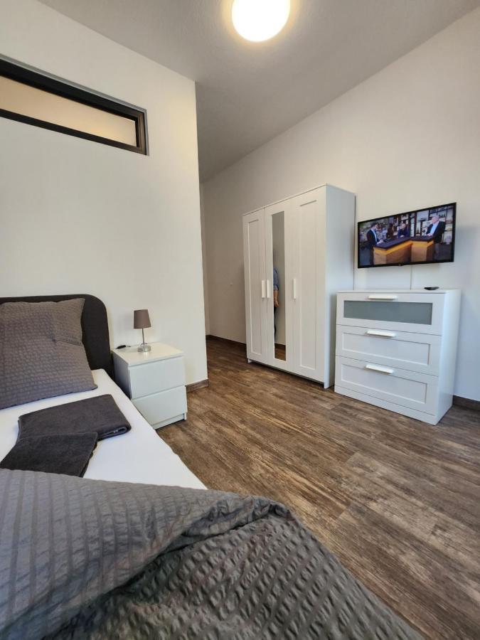 Monteurzimmer In Bielefeld - Mitte Esterno foto