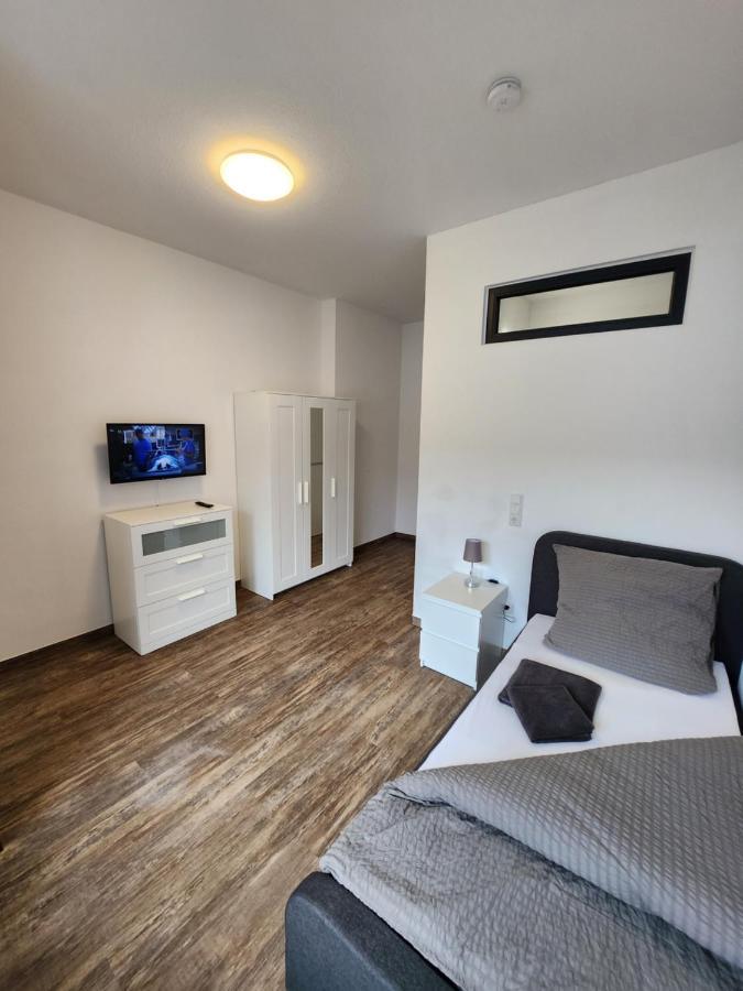 Monteurzimmer In Bielefeld - Mitte Esterno foto